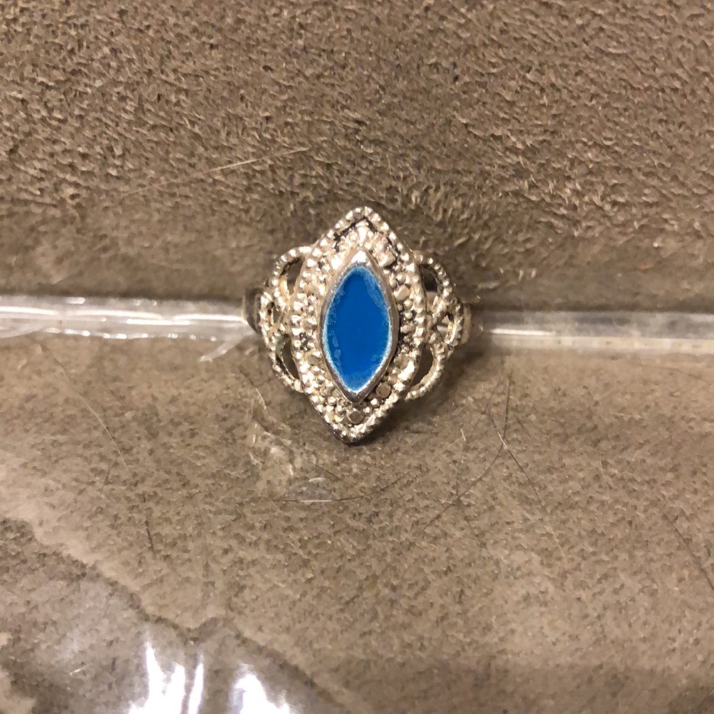 Antique Style Ring